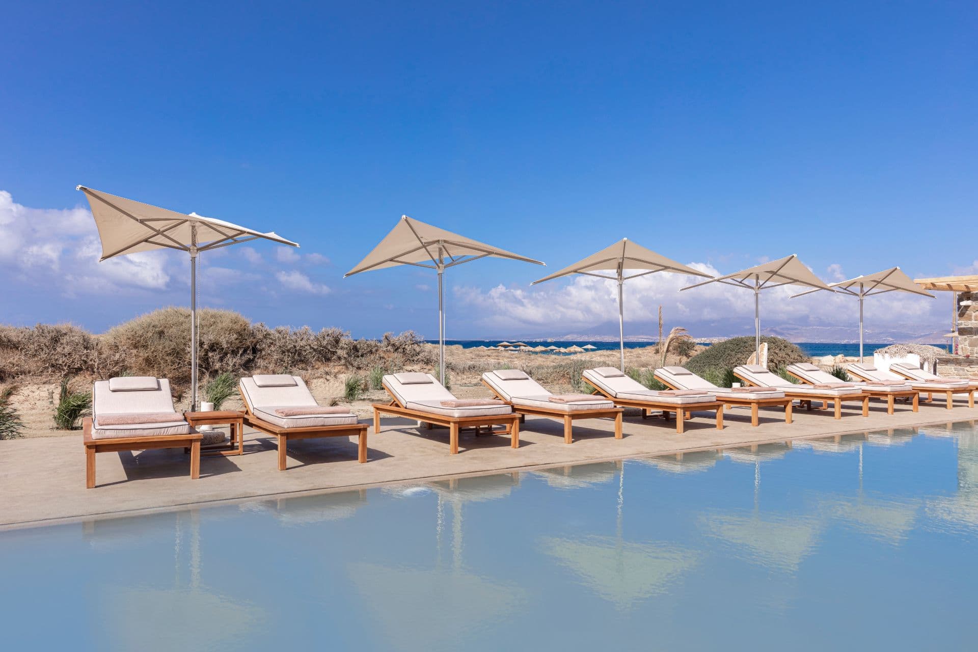 Cover Image for Ammothines Cycladic Suites, Naxos – Luxurious Greek Island Escape